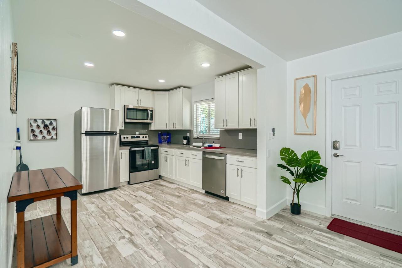 Singer Island Stunner 2 Br Aparthotel Palm Beach Shores Exteriör bild