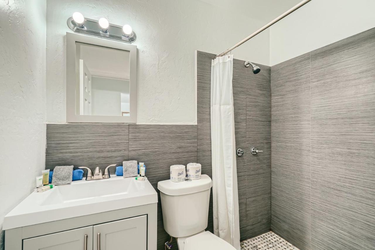 Singer Island Stunner 2 Br Aparthotel Palm Beach Shores Exteriör bild